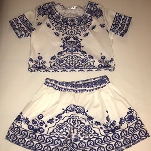Women’s Blue & White Cropped Two Piece Set